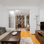 1Bd Flat With Desk On Russian Monument Square